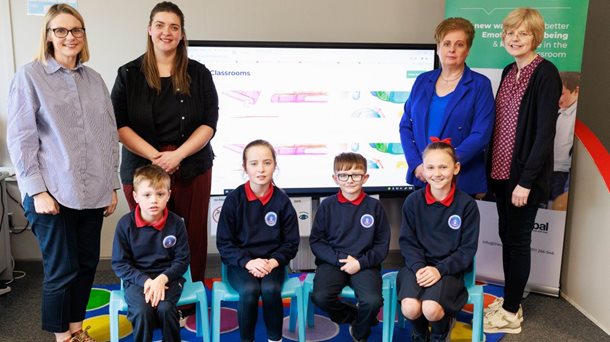 St Mary’s P.S. Pomeroy pupils Cara, Matthew, Liam and Savannah pictured with Andrea Doran, Director Verbal Wellbeing; Jackie McCrystal, St Mary’s P.S. Teacher; Tina Hifney, St Mary’s Pomeroy Principal and Housing Executive Good Relations Officer Anne Marie Convery.